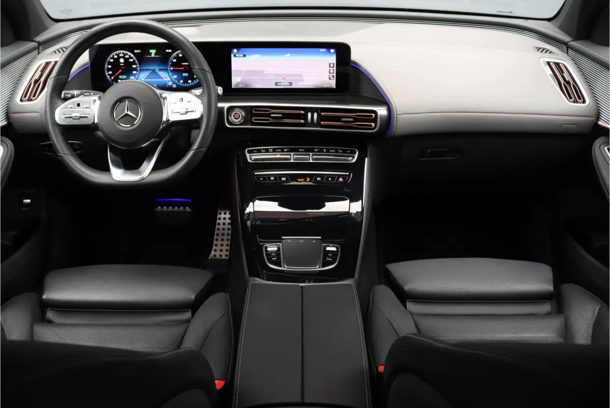 400 4MATIC AMG Line 80 kWh | Distronic+ | Massage | Memory | Burmester | Trekhaak | Schuifdak | Stoelventilatie | Leder | Multibeam LED | Luchtkwaliteitspakket | HUD | Augmented Reality |