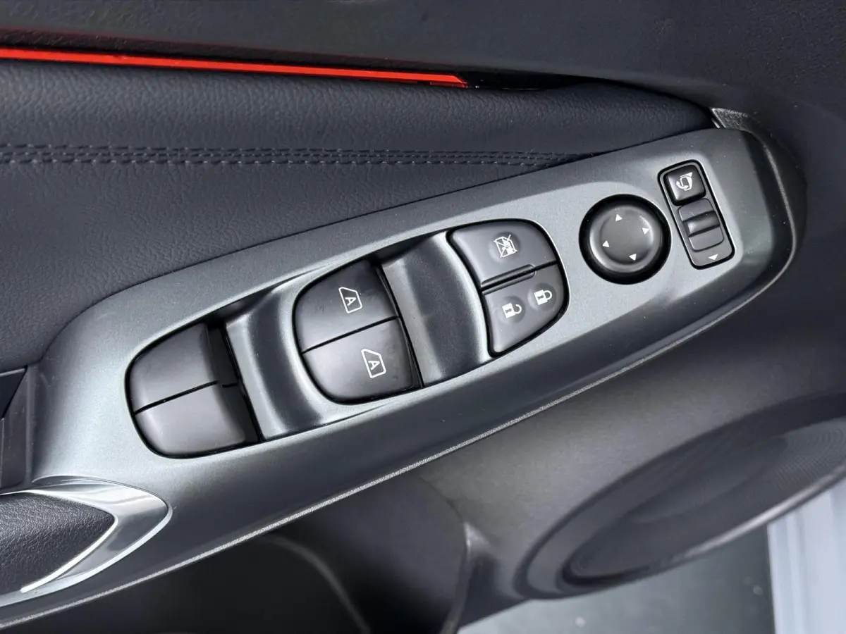 1.0 DIG-T N-Design | € 6.000,- voorraadvoordeel! | Cold pack | Cruise Control