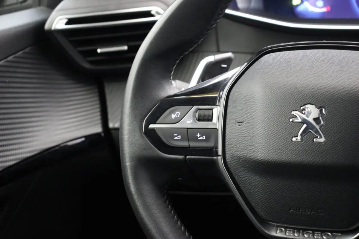 1.2 PureTech Allure Automaat - Digitaal Cockpit, Carplay, Camera, Stoelverw. Half Leer