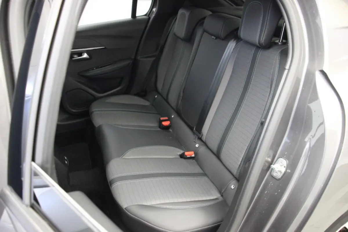 1.2 PureTech Allure Automaat - Digitaal Cockpit, Carplay, Camera, Stoelverw. Half Leer