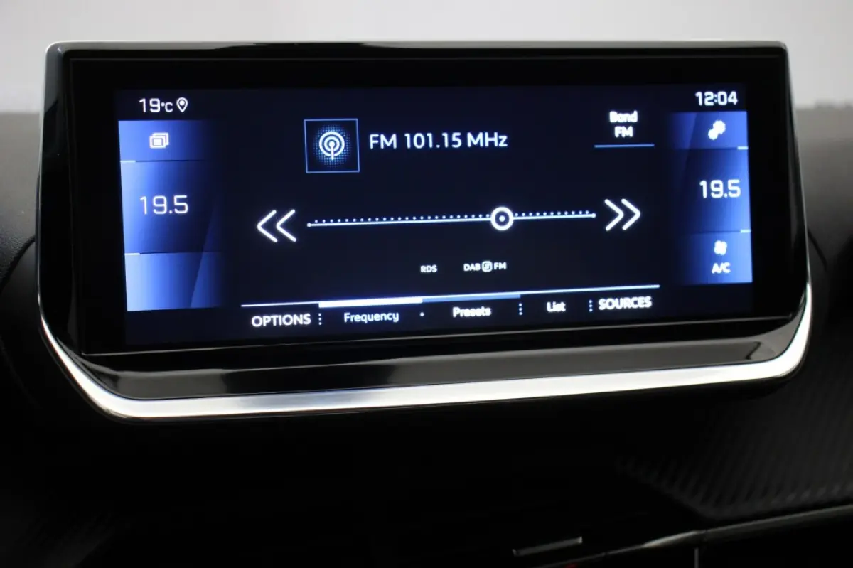 1.2 PureTech Allure Automaat - Digitaal Cockpit, Carplay, Camera, Stoelverw. Half Leer