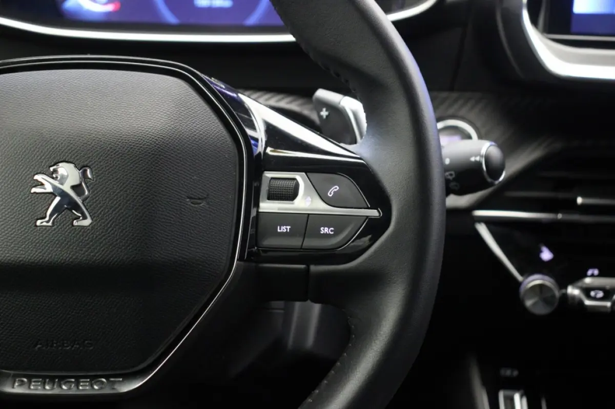 1.2 PureTech Allure Automaat - Digitaal Cockpit, Carplay, Camera, Stoelverw. Half Leer