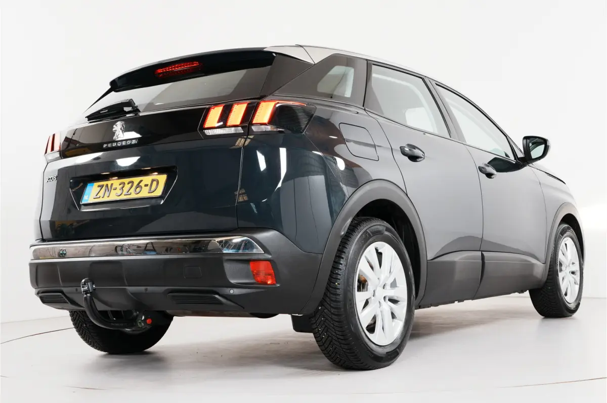 1.2 PureTech Blue Lease Executive | Trekhaak | Cruise | Lane warning | Navi |
