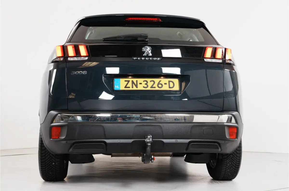 1.2 PureTech Blue Lease Executive | Trekhaak | Cruise | Lane warning | Navi |