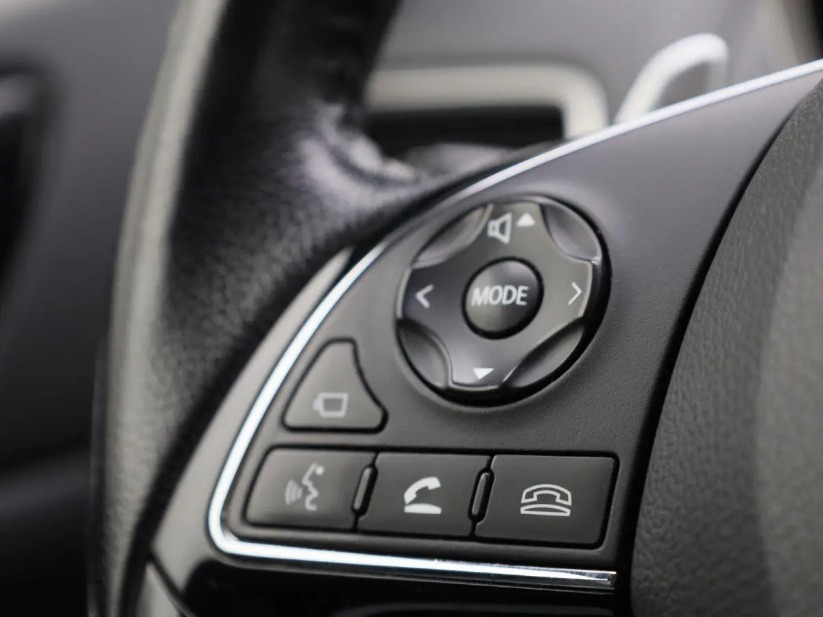 1.5 DI-T First Edition | Automaat | Stoelverwarming | Achteruitrijcamera | Cruise Control | Lichtmetalen Velgen |
