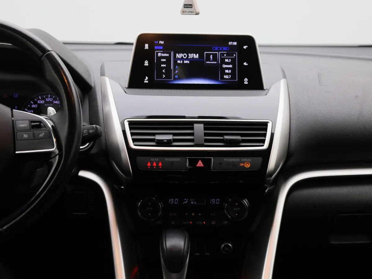 1.5 DI-T First Edition | Automaat | Stoelverwarming | Achteruitrijcamera | Cruise Control | Lichtmetalen Velgen |