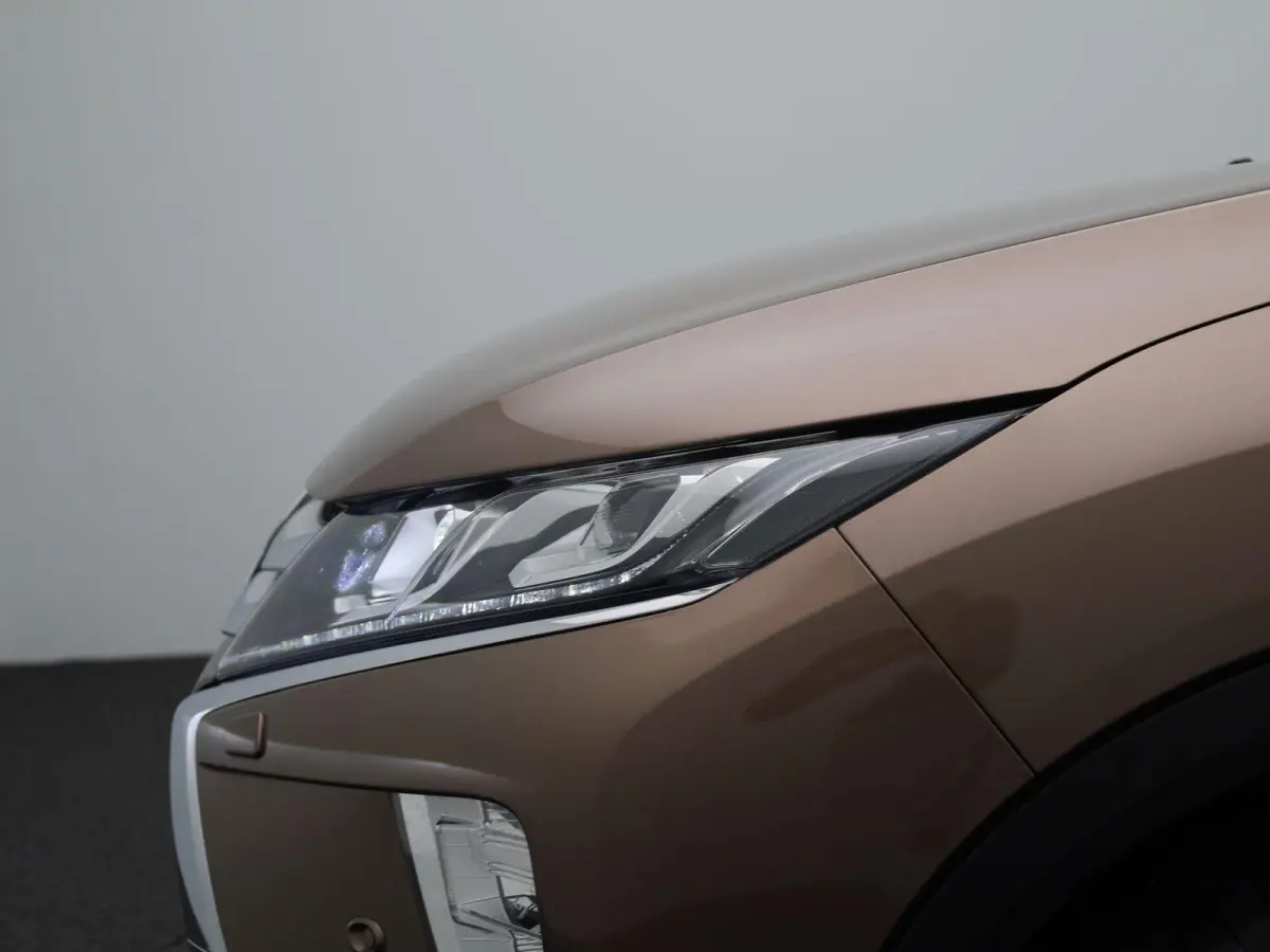 1.5 DI-T First Edition | Automaat | Stoelverwarming | Achteruitrijcamera | Cruise Control | Lichtmetalen Velgen |