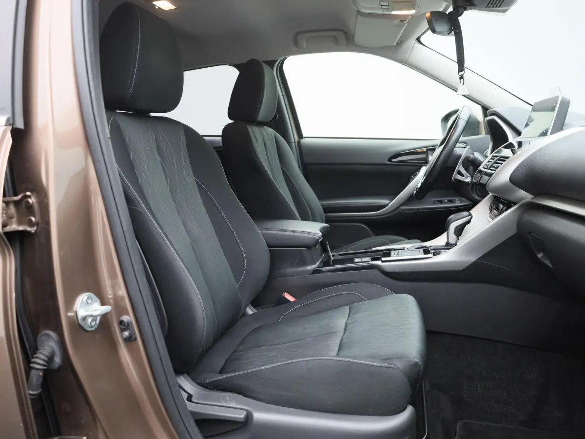 1.5 DI-T First Edition | Automaat | Stoelverwarming | Achteruitrijcamera | Cruise Control | Lichtmetalen Velgen |