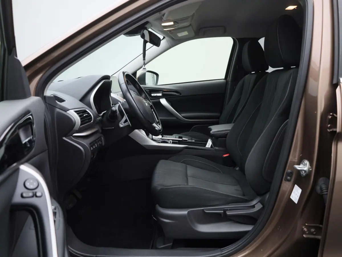 1.5 DI-T First Edition | Automaat | Stoelverwarming | Achteruitrijcamera | Cruise Control | Lichtmetalen Velgen |