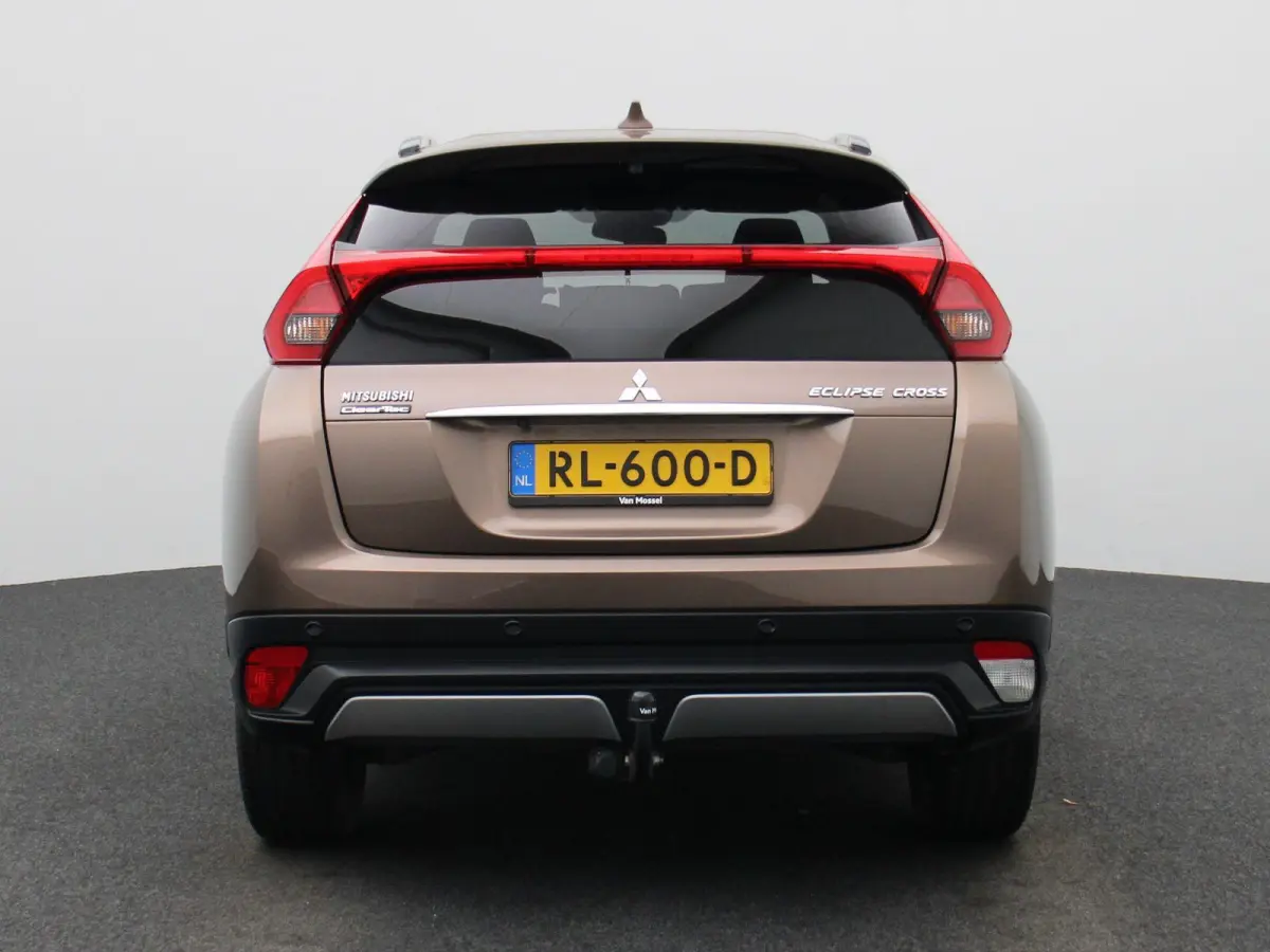 1.5 DI-T First Edition | Automaat | Stoelverwarming | Achteruitrijcamera | Cruise Control | Lichtmetalen Velgen |