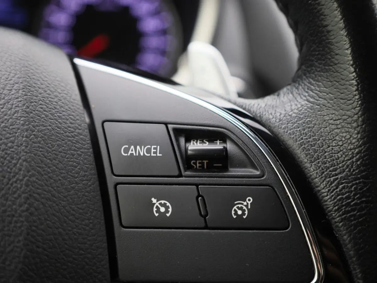 1.5 DI-T First Edition | Automaat | Stoelverwarming | Achteruitrijcamera | Cruise Control | Lichtmetalen Velgen |