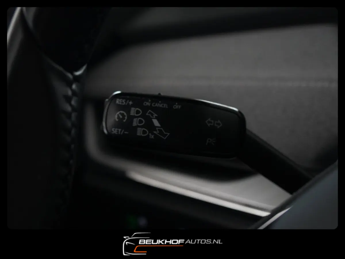 60 Carplay Cruise Camera Navigatie Soh 93%