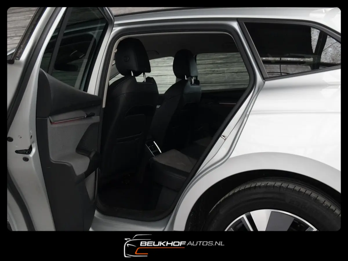 60 Carplay Cruise Camera Navigatie Soh 93%