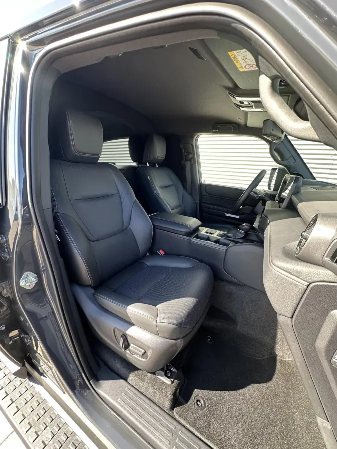 2.8 D-4D landcruiser Blind Van Professional Executive Luxe Uitvoering!