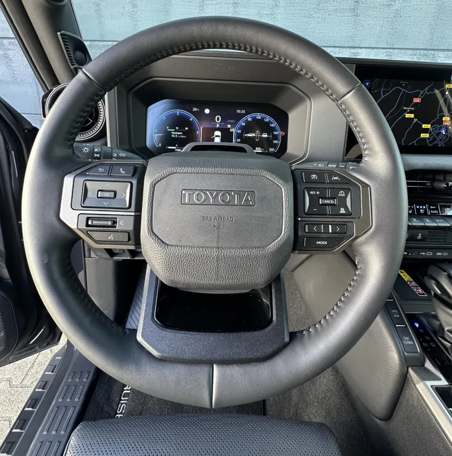 2.8 D-4D landcruiser Blind Van Professional Executive Luxe Uitvoering!