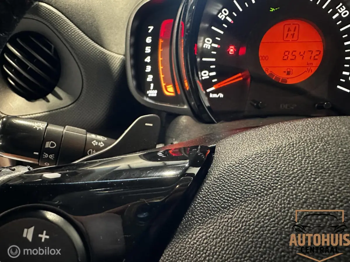 1.0 VTi Feel*AUTOMAAT*Airco*Led*