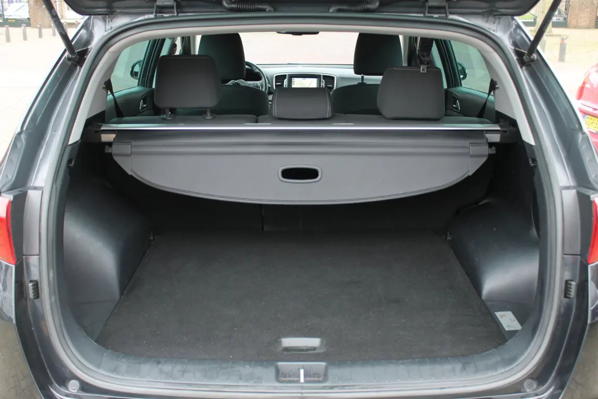 1.6 GDI Dynamic Keyless Navi Clima Blindspot Lane Ass.