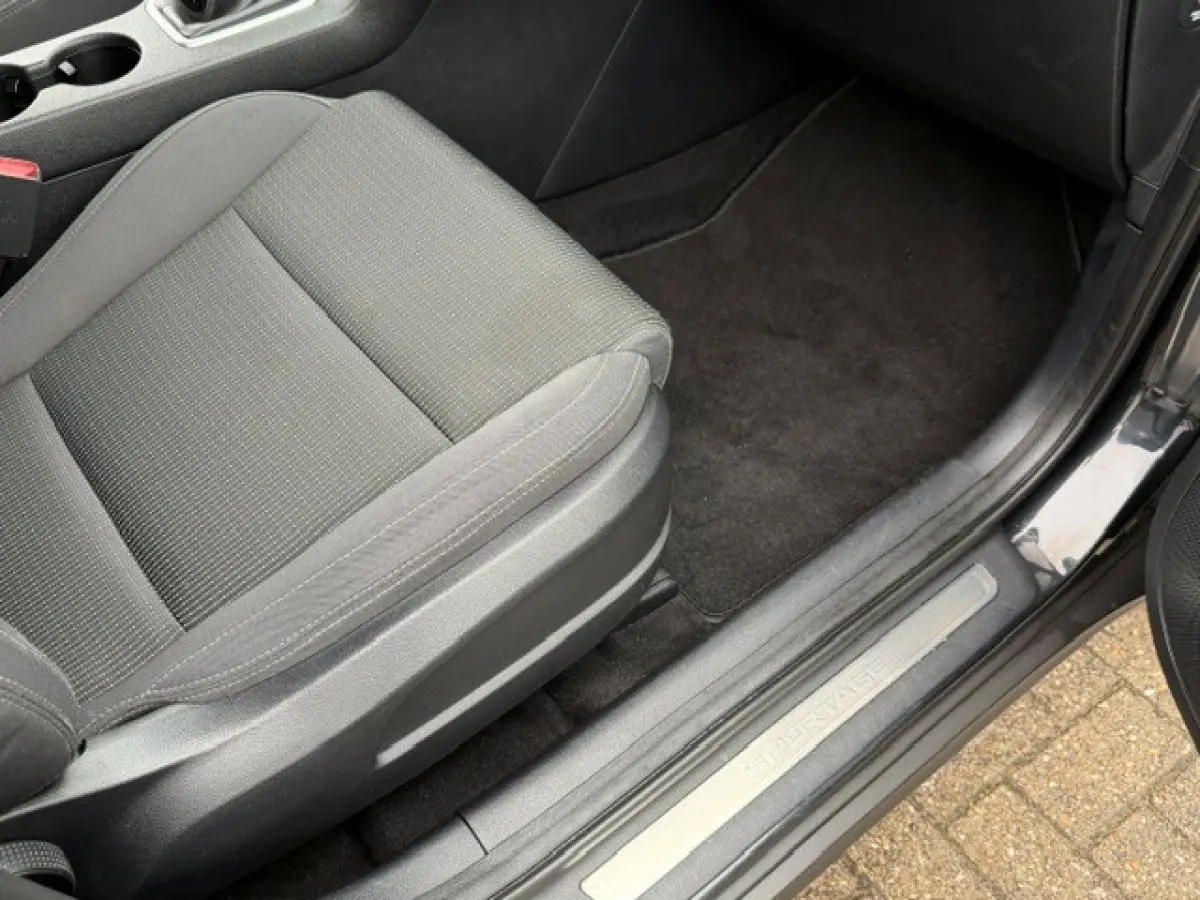 1.6 GDI Dynamic Keyless Navi Clima Blindspot Lane Ass.