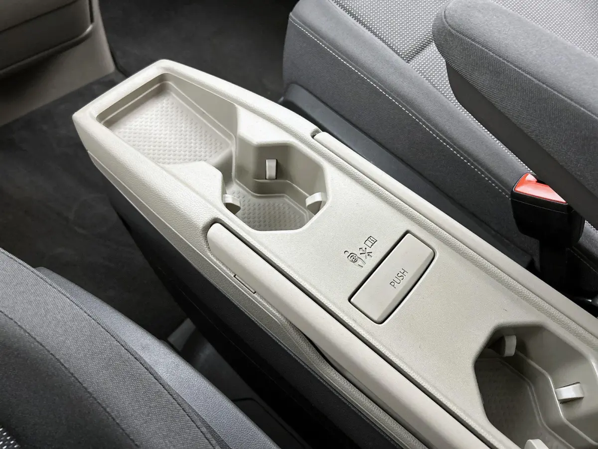 1.4 eHybrid L2H1 Life Origineel Nederlands | Trekhaak | Achteruitrij Camera | Parkeersensoren Voor en Achter |
