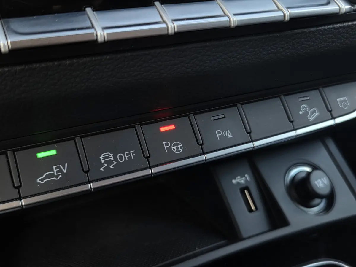 55 TFSI e S edition Quattro SOH 100% Head-Up ACC Bang&Olufsen | Achteruitrijcamera | Luchtvering | DAB | Stoelverwarming