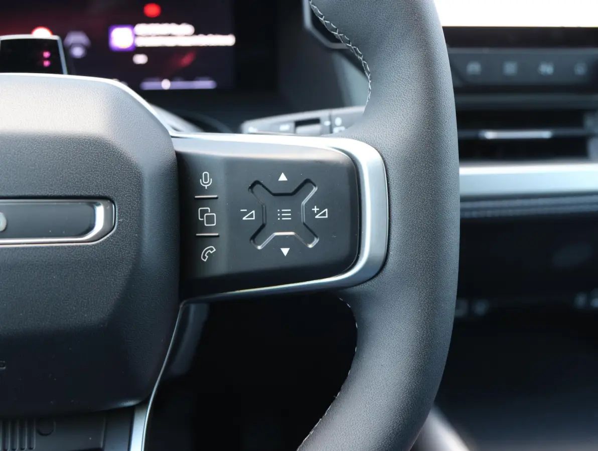 First Edition 74 kWh | Warmtepomp | Camera rondom | Adaptieve Cruise Control | Apple Carplay/Android Auto | Navigatie