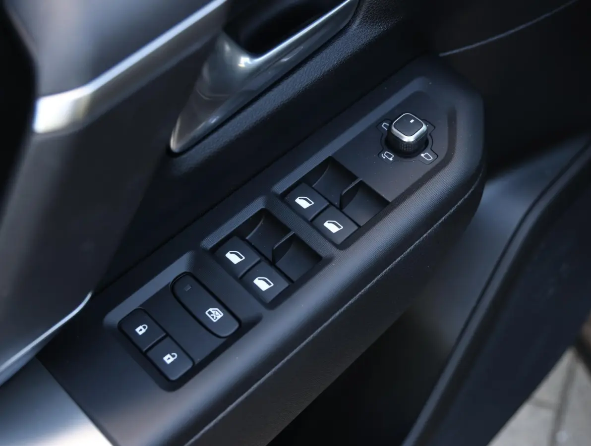 First Edition 74 kWh | Warmtepomp | Camera rondom | Adaptieve Cruise Control | Apple Carplay/Android Auto | Navigatie