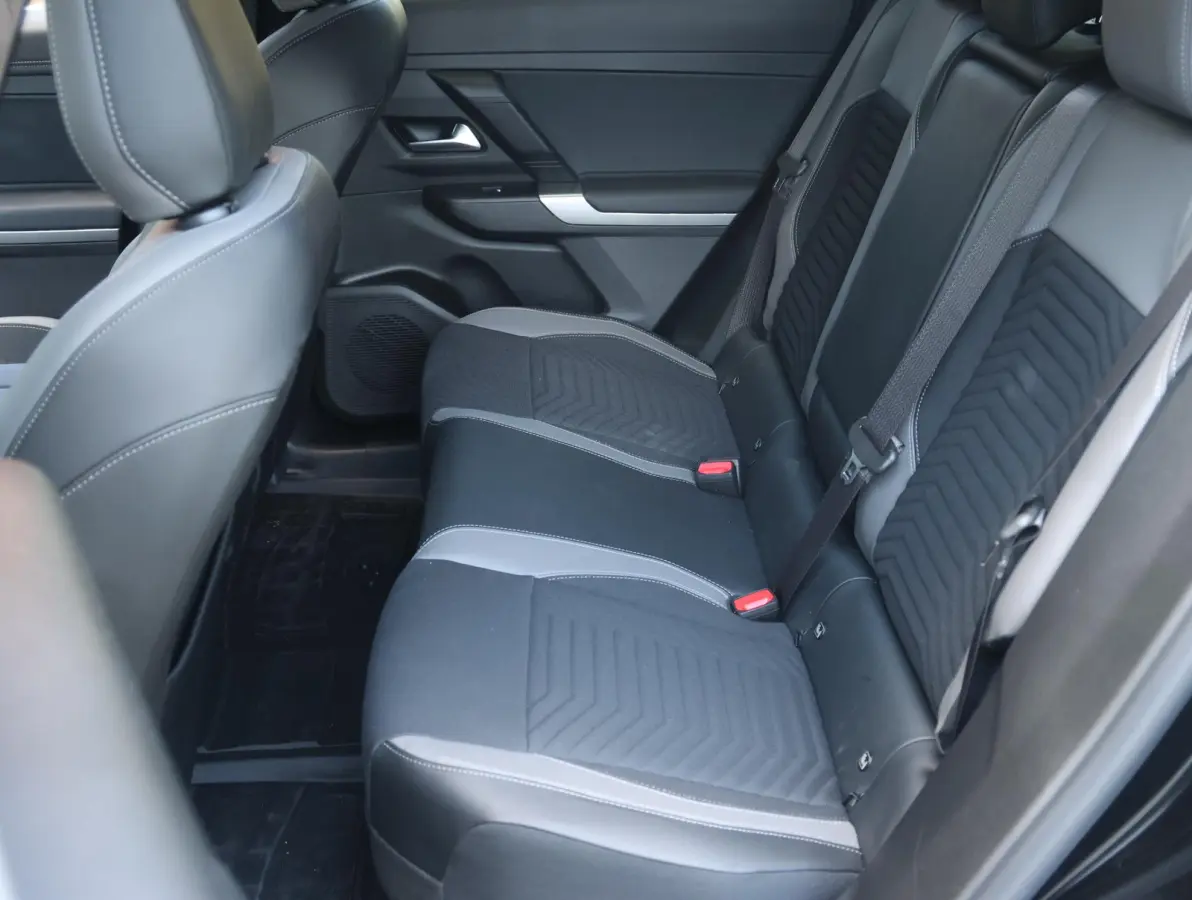 First Edition 74 kWh | Warmtepomp | Camera rondom | Adaptieve Cruise Control | Apple Carplay/Android Auto | Navigatie