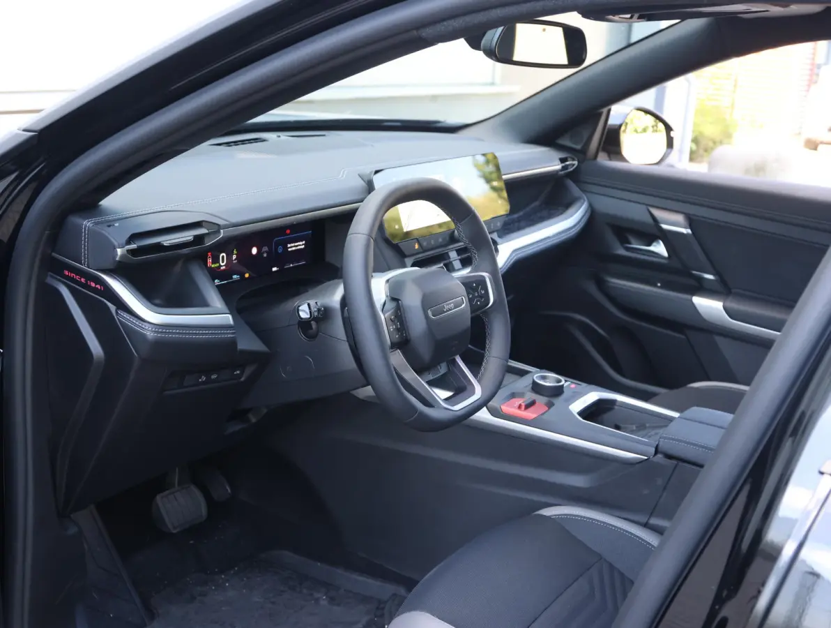 First Edition 74 kWh | Warmtepomp | Camera rondom | Adaptieve Cruise Control | Apple Carplay/Android Auto | Navigatie