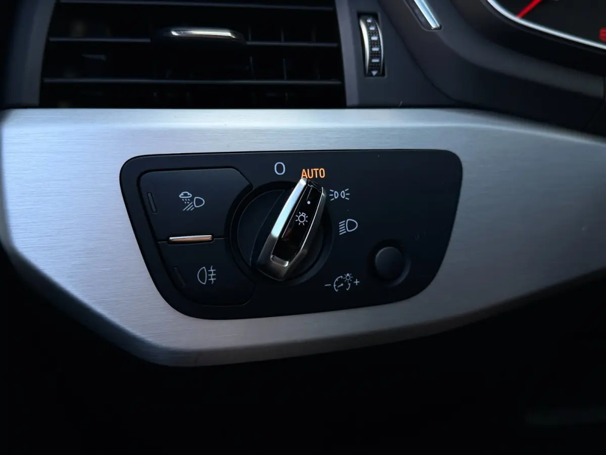 2.0 TFSI S-line | LED | Leer | Carplay | Sfeerverlichting | Elektrische achterklep
