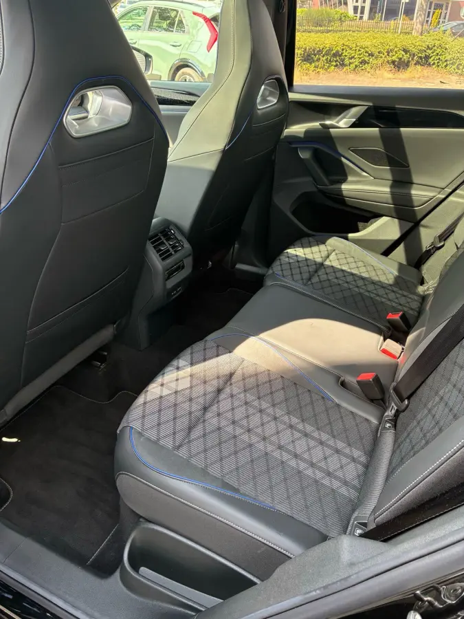 1.5 eHybrid R-Line Edition 272 PK | Panoramadak | 360 graden camera | Adaptive Cruise Control | Stoelverwarming | Stuurverwarming |