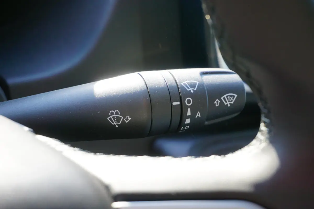 2.2 BlueHDi 140 L3H2 3.5t Nieuwstaat |Full-LED |Leder stuur |Camera |Cruise |Navi |Carplay |Betimmering |2e airbag |Nieuw model |BPM vrij |Digitaal dashboard