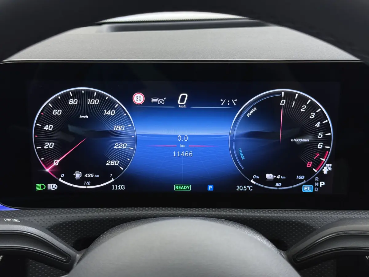 CLA 250 e Shooting Brake AMG line Night | Panorama 360 Distronic HUD Keyless Dodehoek