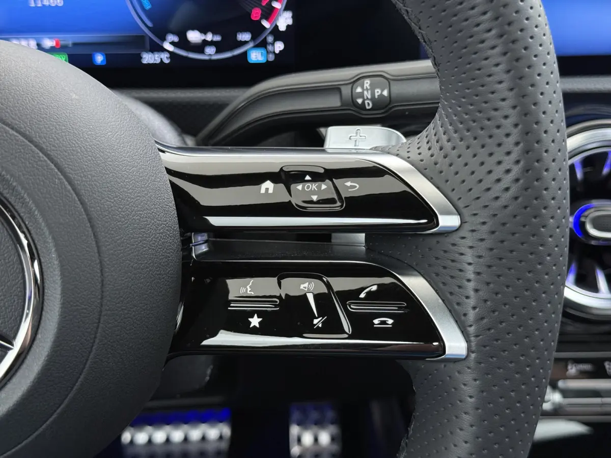 CLA 250 e Shooting Brake AMG line Night | Panorama 360 Distronic HUD Keyless Dodehoek