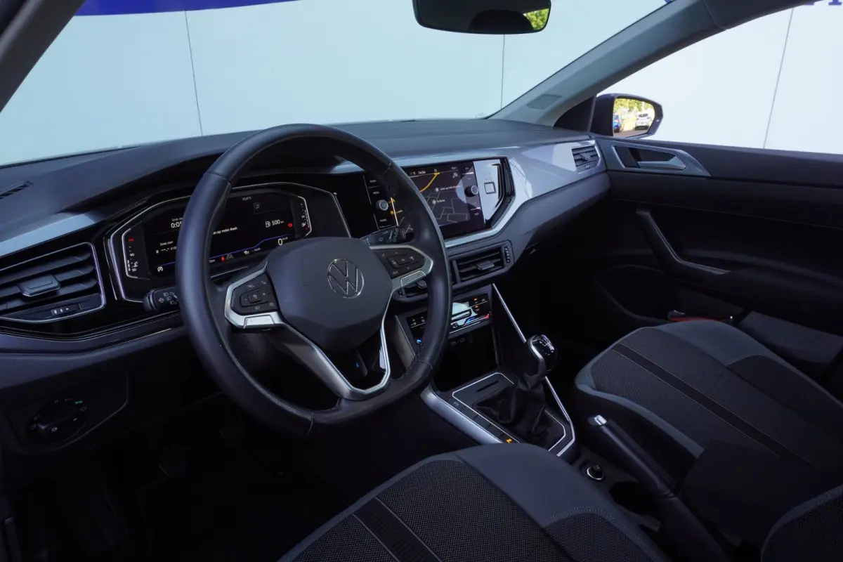 1.0 TSI Style / IQ.Light / Virtual / Navi / ACC / ECC / PDC / Apple.Carplay / = TOP PRIJS !!