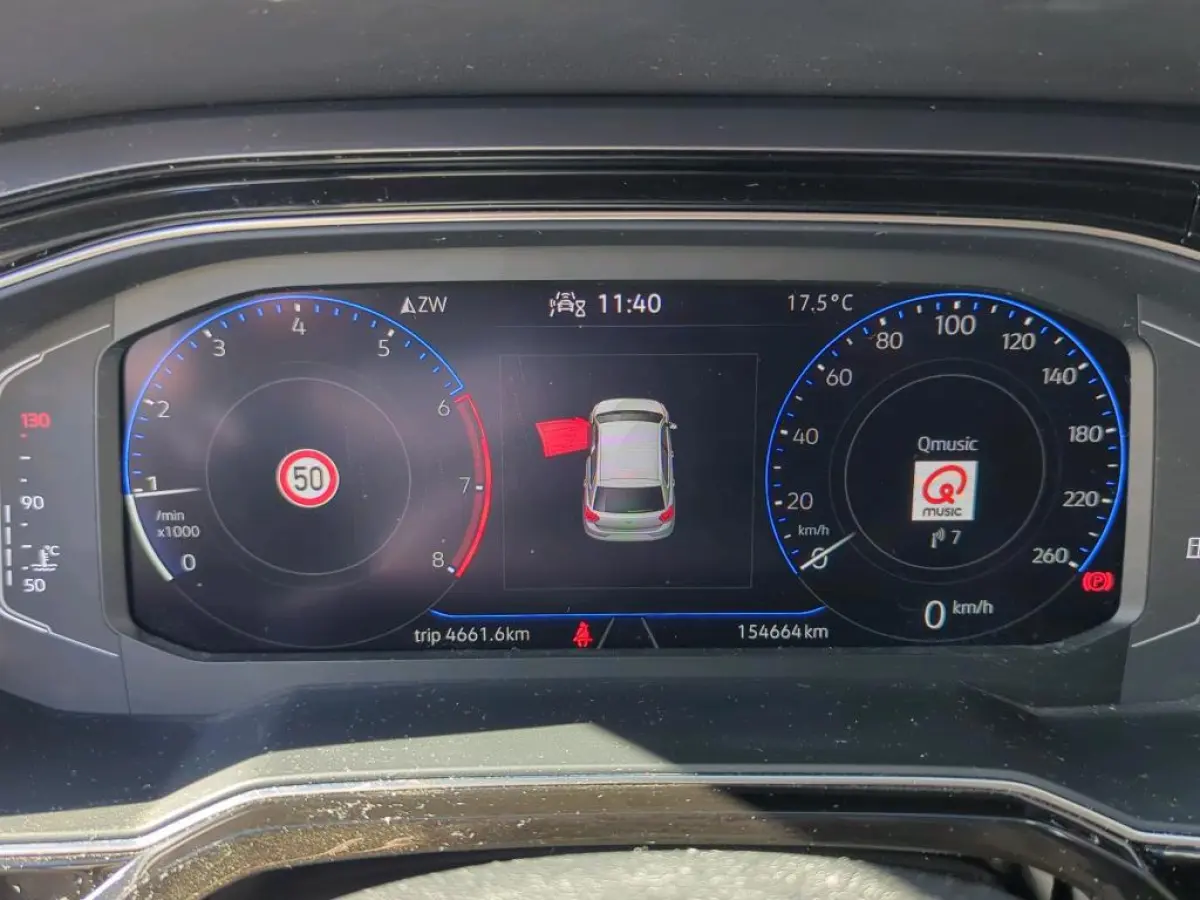 1.0 TSI Style+IQ light+Vitrual+Navigatie+ecc+Parkeer-Hulp+cruise+Sfeer-verlichting+Apple-Carpl = TOP PRIJS !!