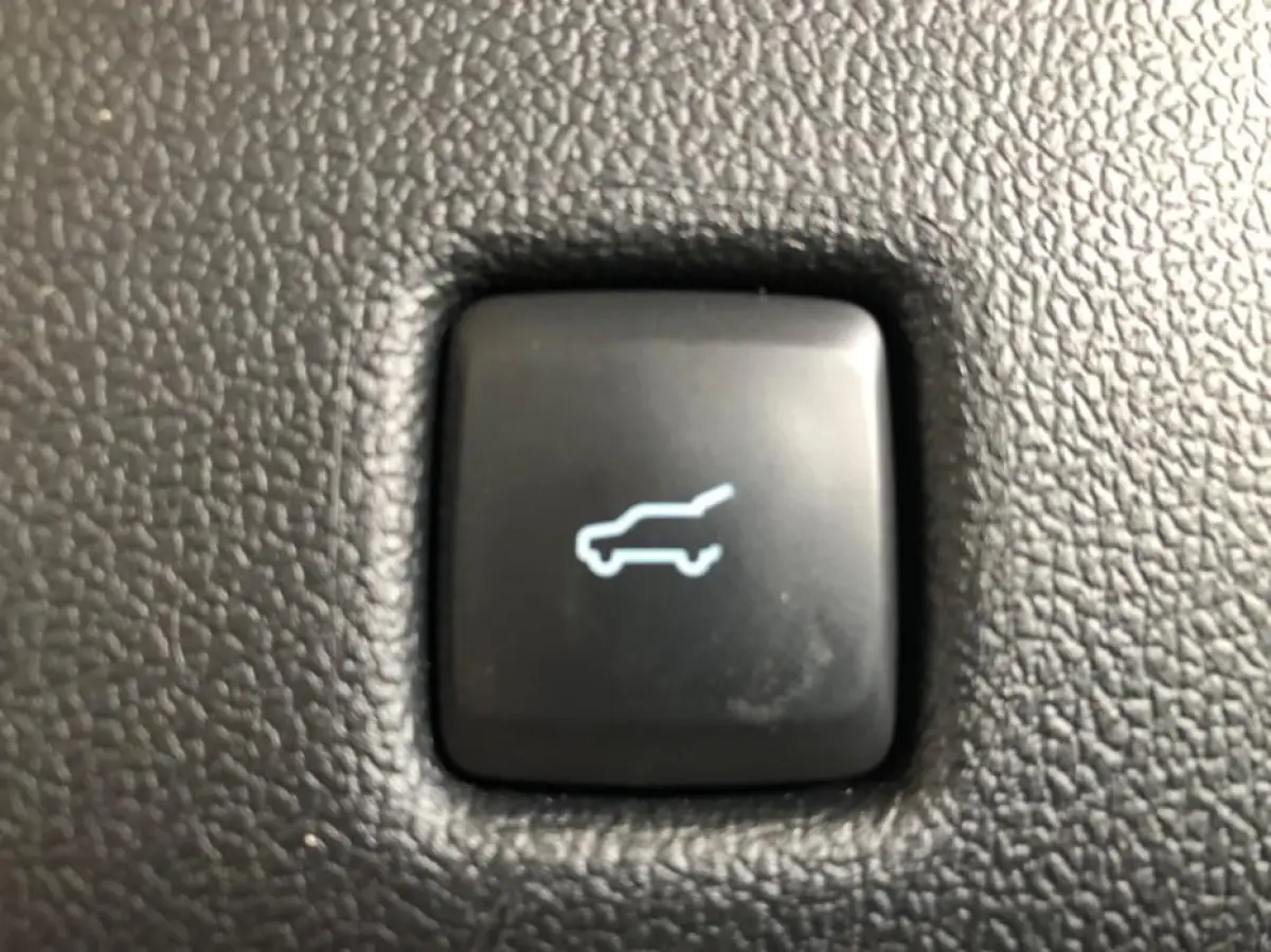 2.5 PHEV Vignale | Trekhaak | Panoramadak | Driver Assistance Pack | Technology Pack |