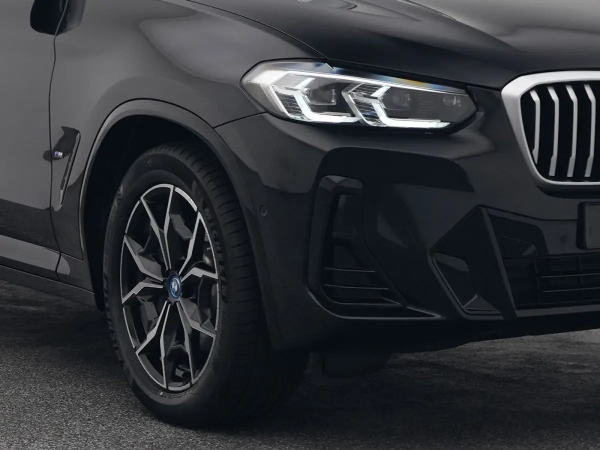 xDrive30e High Executive M-Sport | CAMERA | PANO | LEDER | KEYLESS