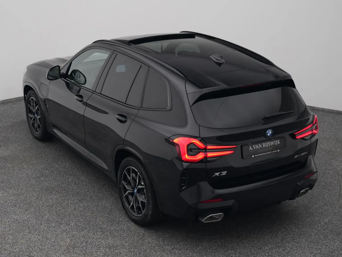 xDrive30e High Executive M-Sport | CAMERA | PANO | LEDER | KEYLESS
