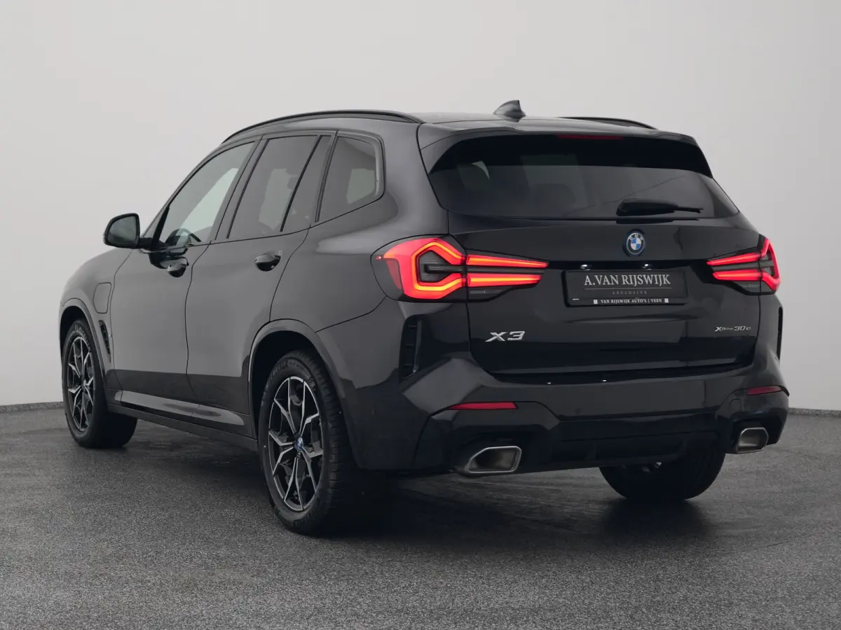 xDrive30e High Executive M-Sport | CAMERA | PANO | LEDER | KEYLESS