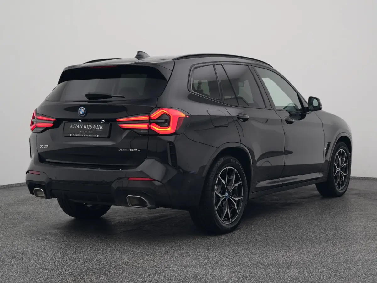 xDrive30e High Executive M-Sport | CAMERA | PANO | LEDER | KEYLESS