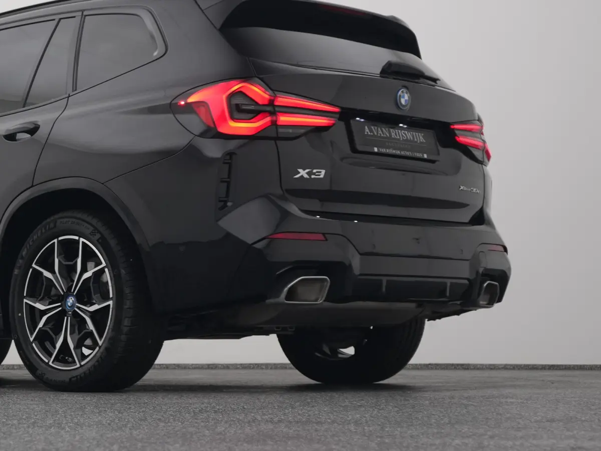 xDrive30e High Executive M-Sport | CAMERA | PANO | LEDER | KEYLESS