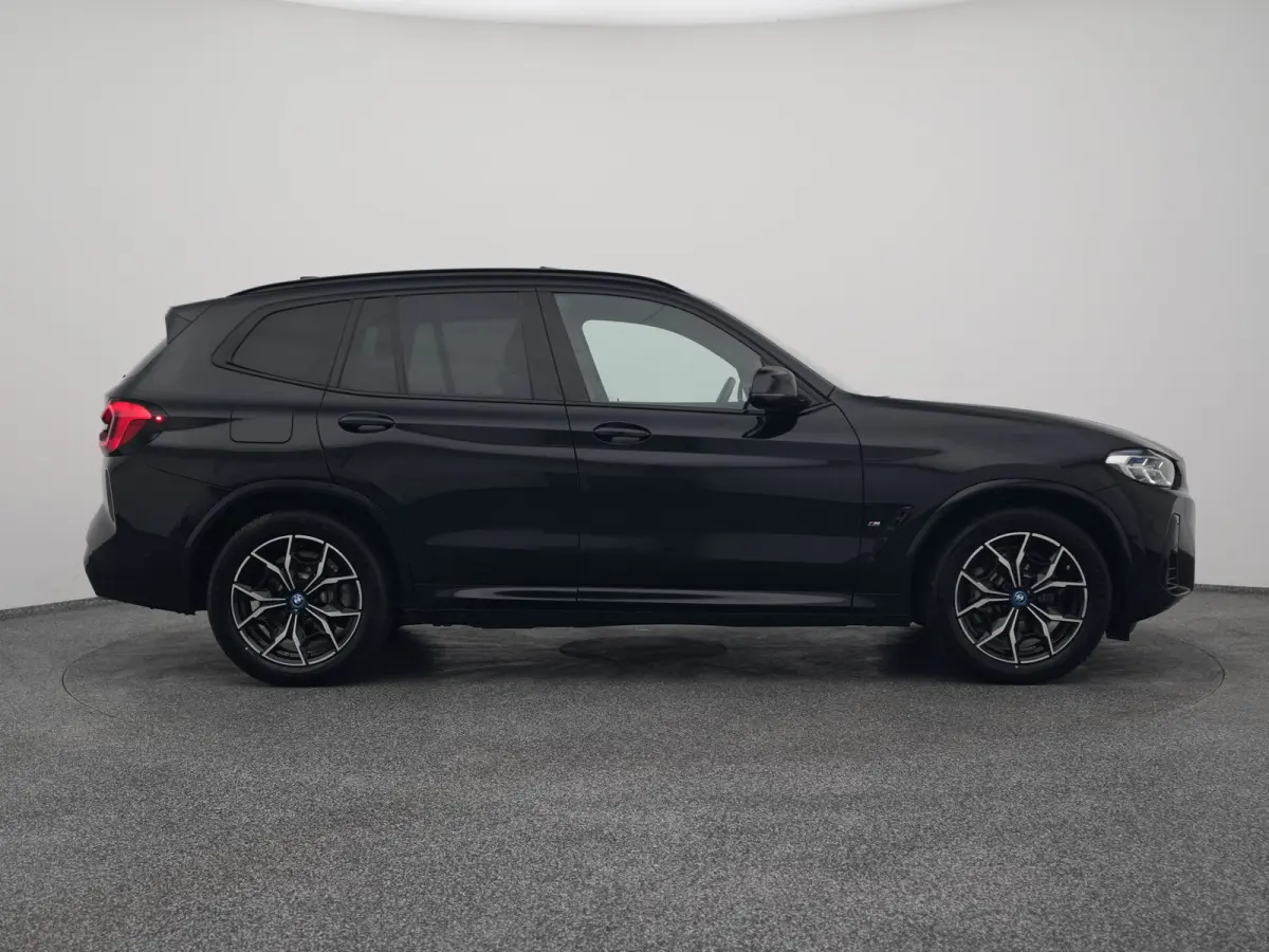 xDrive30e High Executive M-Sport | CAMERA | PANO | LEDER | KEYLESS