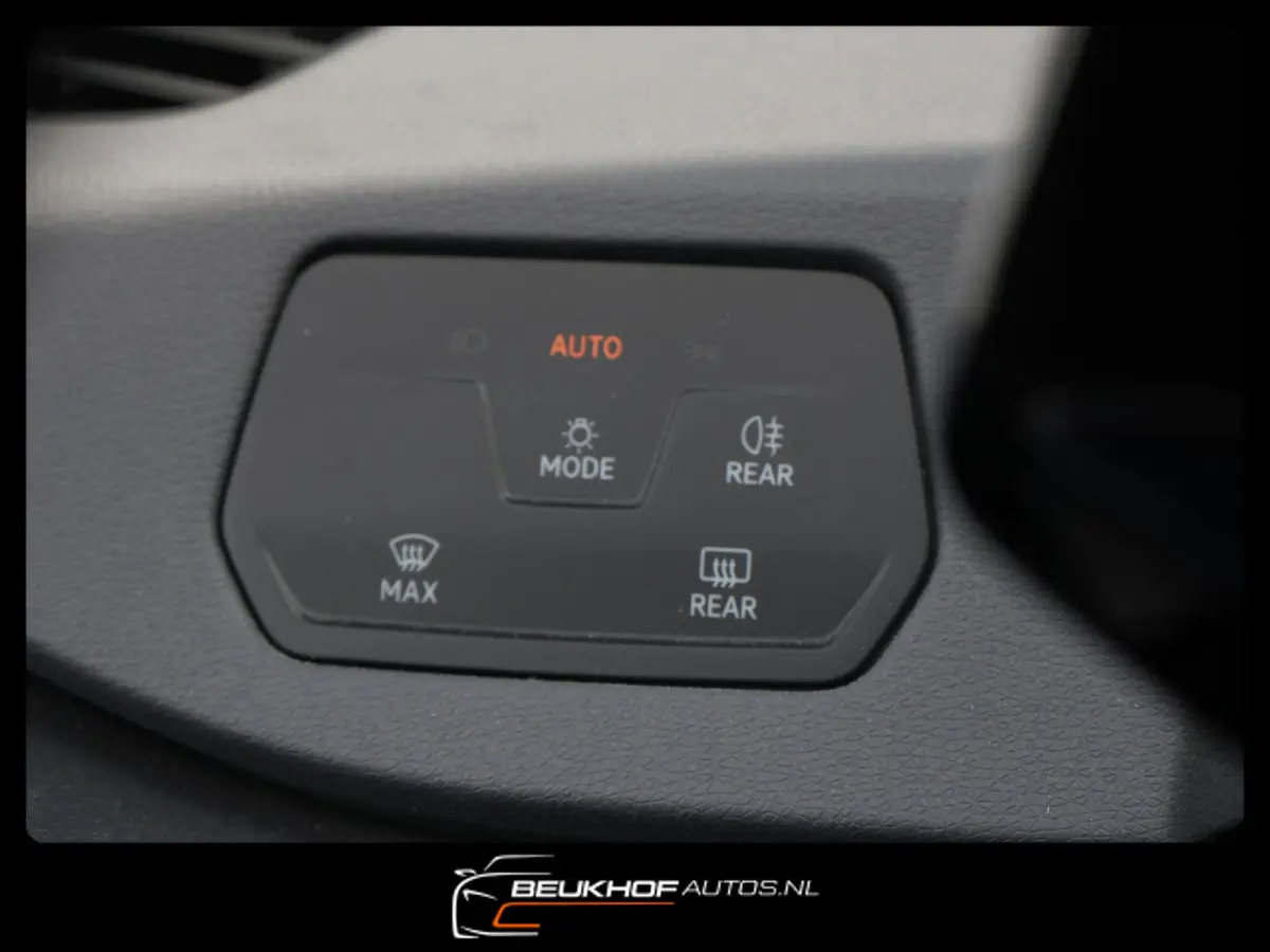 First Plus 58 kWh Carplay Nav Camera Soh 92%