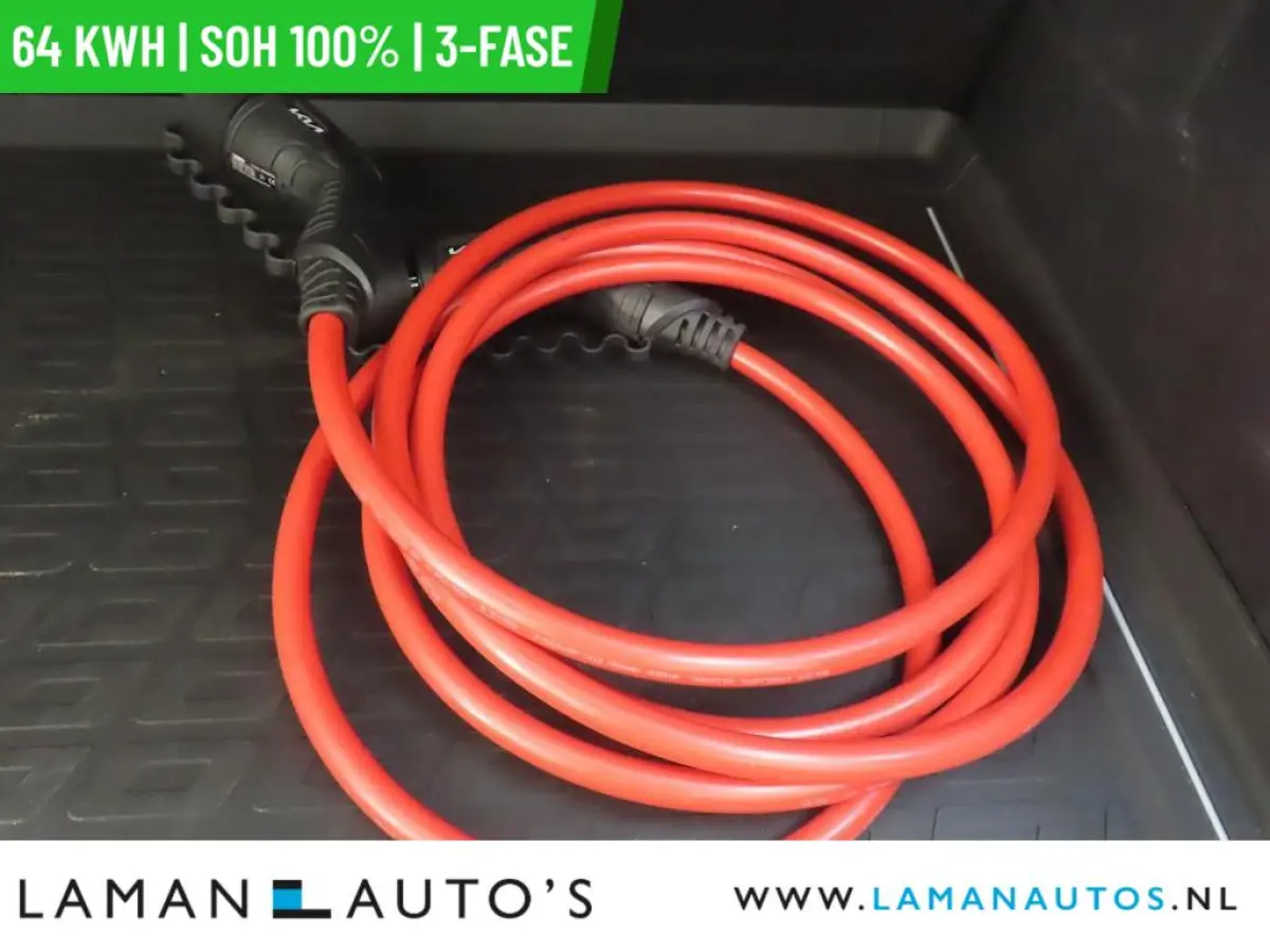 DynamicPlusLine 64 kWh | SOH 100% | 3-fase | Open dak CarPlay ECC Nav ACC 17" LMV LED Camera Metallic | EV Voorschoten