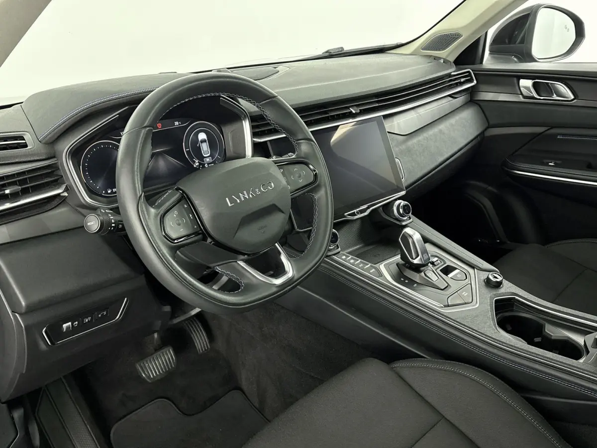 1.5 PHEV | Origineel Nederlands | Automaat | Stoelverwarming | Dodehoekdetectie | 360-Camera | Achteruitrijcamera | Panorama/Schuifkanteldak