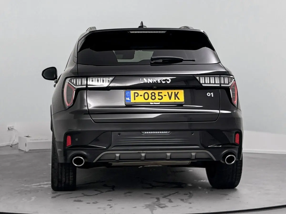 1.5 PHEV | Origineel Nederlands | Automaat | Stoelverwarming | Dodehoekdetectie | 360-Camera | Achteruitrijcamera | Panorama/Schuifkanteldak