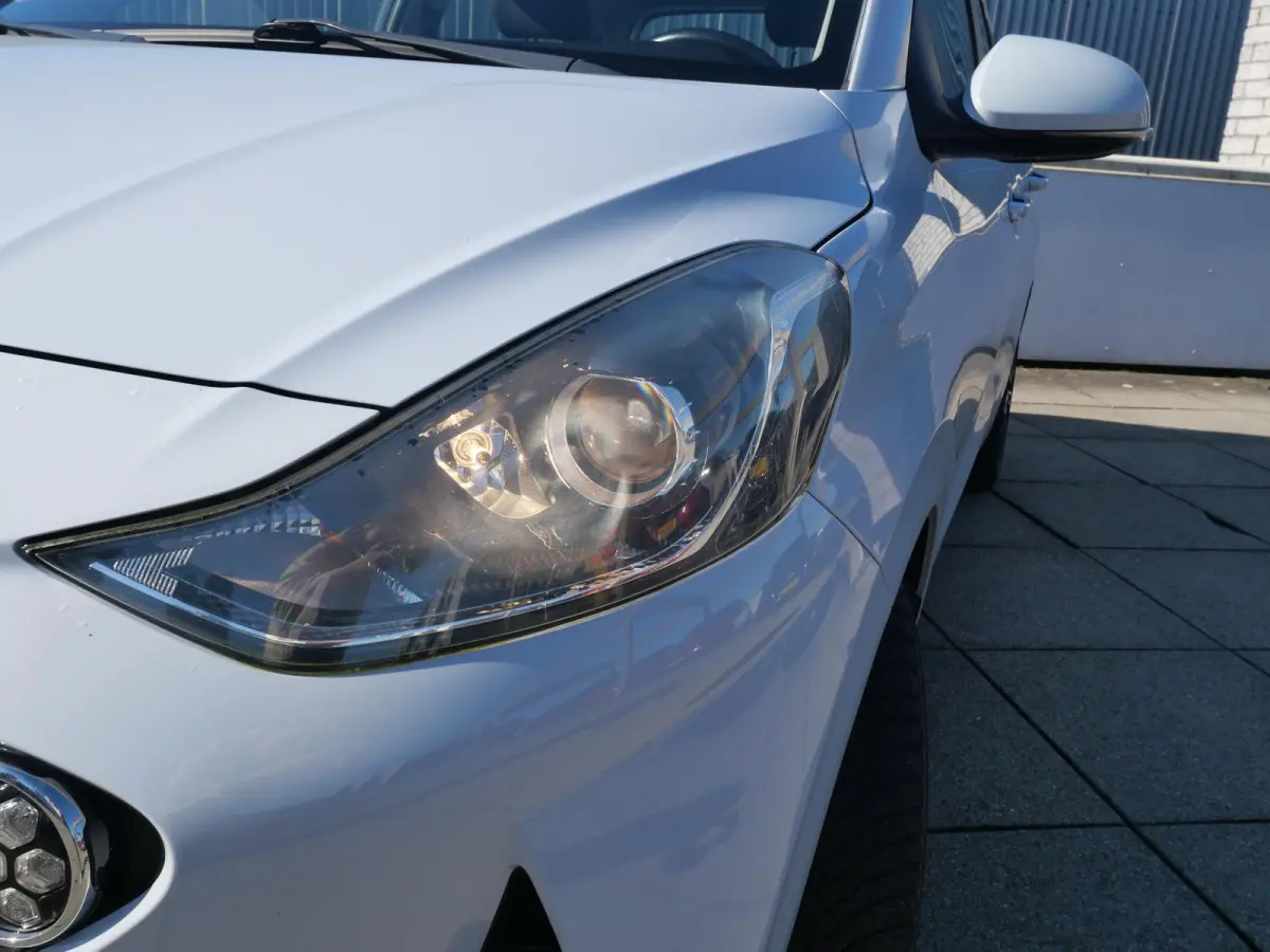 1.0 Premium | All Season Banden | Airco | Navi | Cruise | Clima | Camera |