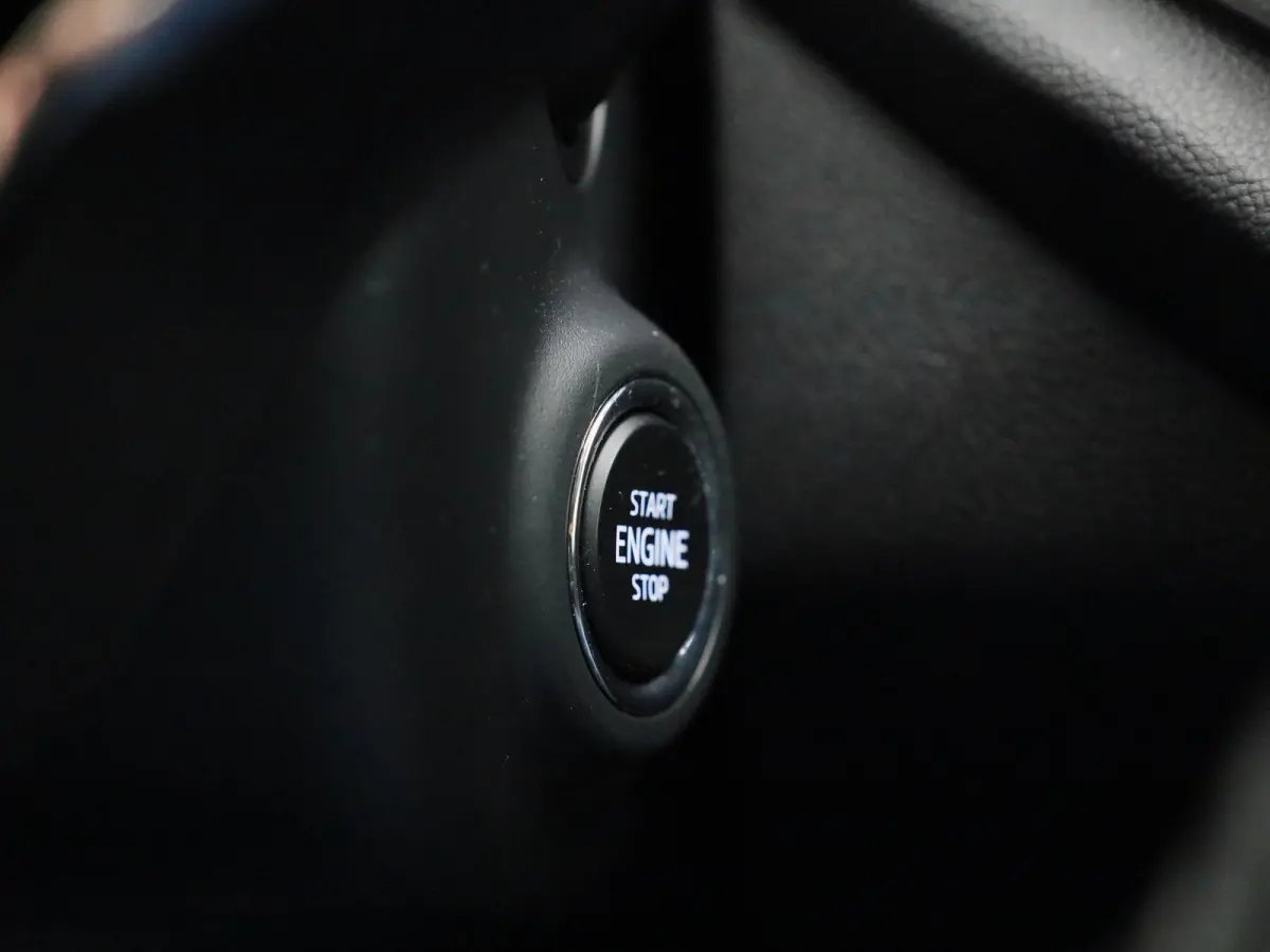 1.5 e-TSI Business Edition Plus | Apple Carplay / Android Auto | Stoelverwarming | Parkeersensoren | Lichtmetalen Velgen |