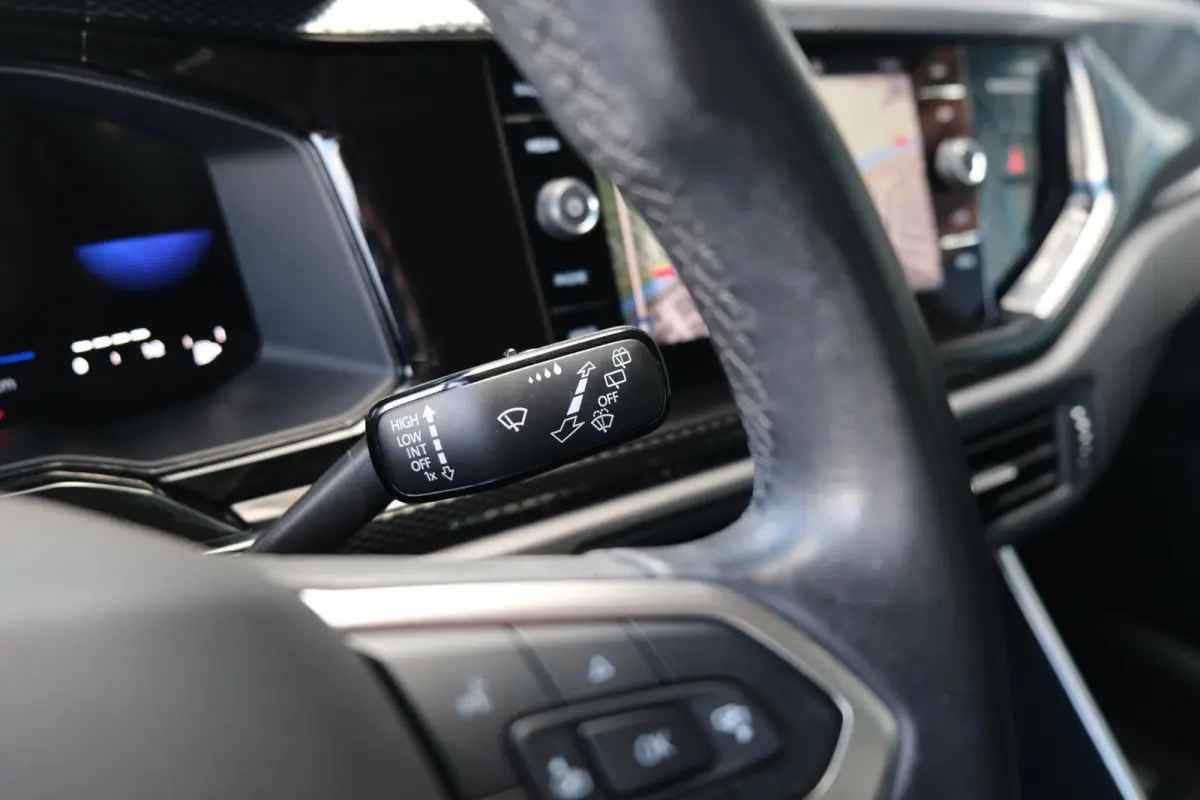 1.0 TSI Life Business Viritual Navi Carplay ACC PDC