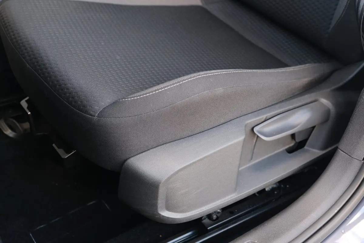 1.0 TSI Life Business Viritual Navi Carplay ACC PDC